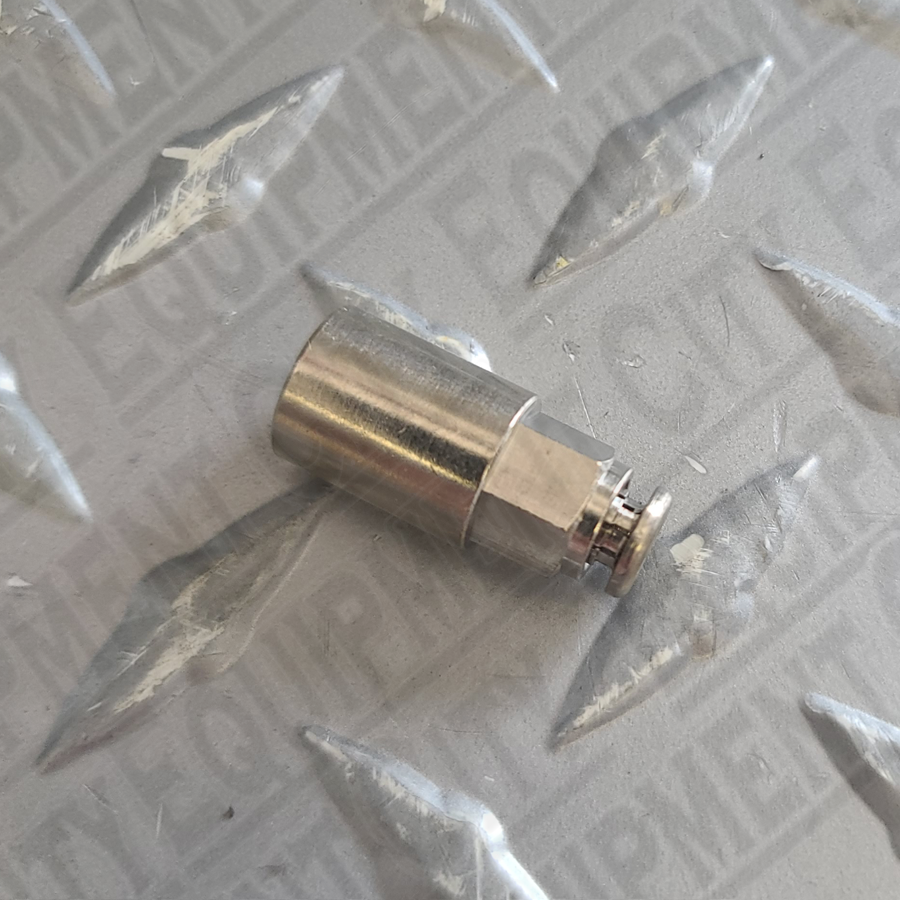 Mahle 023 80512 00 Female Fitting Adapter 1/8 Gas x 4mm Tube HNBR